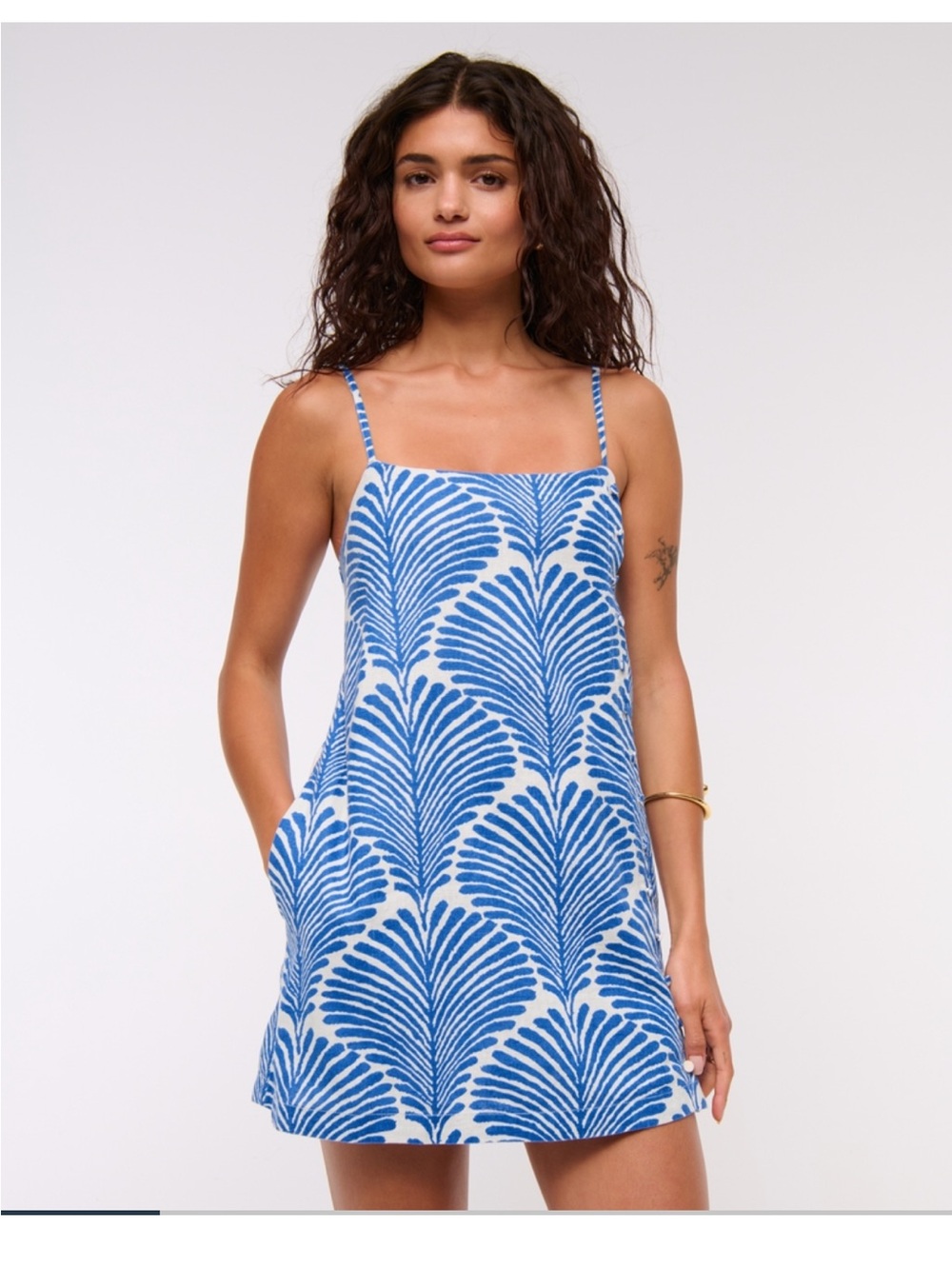 Abercrombie & Fitch Blue and White Printed Mini Dress brand new in an xxl tall